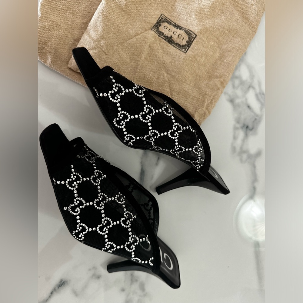 Gucci
90mm GG Crystal-Embellished Kitten Heel